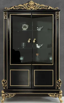 Obrázok produktu pre Casa Padrino luxusná baroková vitrína do obývačky čierna/zlatá 130 x 55 x v. 210 cm - Nádherná baroková vitrína s 2 sklenenými dvierkami - Vznešený barokový nábytok