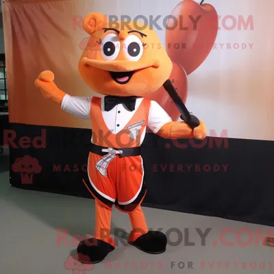 Immagine prodotto di Personaggio mascotte REDBROKOLY di un lanciatore di coltelli da pesca vestito con una maglietta con scollo a V e papillon