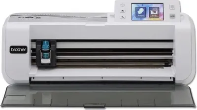 Produktbild von Schneideplotter Brother Scan'n'cut CM300, Persönliche Schneide- & Zeichenmaschine, 300 DPI Scan, 600 Integrierte Motive, 100 Quiltmuster