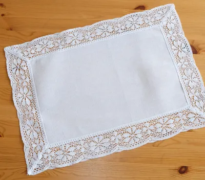 Produktbild von Tischläufer JANA feine Häkelkante Landhausstil Polyester 35 x 50 cm