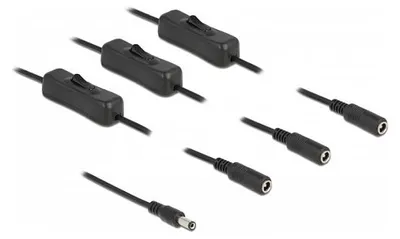Produktbild von DeLOCK Kabel DC 5,5 x 2,1 mm Stecker zu 3 x DC Buchse mit Schalter 1 m, 1 m
