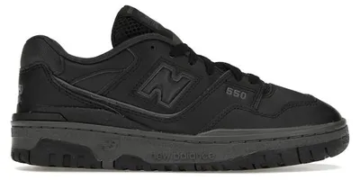 Produktbild von New Balance 550 Triple Black (GS) - EU 35.5