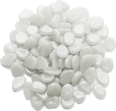 Produktbild von 100 Stück Leuchtsteine - Luminous Stones - Garten Dekorationssteine - Leuchtkiesel - Fluoreszierende Steine - Leuchten im Dunkeln Kieselsteine - Nachtleuchtende Steine - Weiß