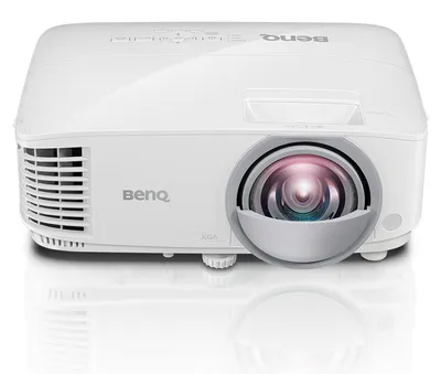 Produktbild von BenQ MX825ST, 3300 ANSI Lumen, DLP, XGA (1024x768), 20000:1, 4:3, 1524 - 3048 mm (60 - 120")