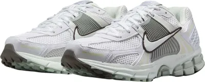 Produktbild von Nike Zoom Vomero 5 Sneakers Damen