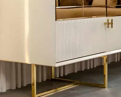 Produktbild von Goldene Wohnzimmer Garnitur Stilvolles Sideboard Moderne TV-Rahme 2tlg