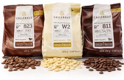 Produktbild von Callebaut 811,823,W2 Kuvertüre Callets im Set: Zartbitter-, Milch-, und weiße Schokolade - 3x400g