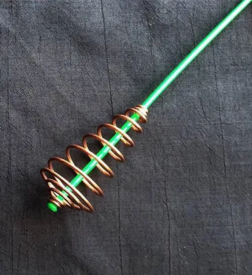Produktbild von Weitwurfspirale Gr. M Futterkorb Anti-Tangle