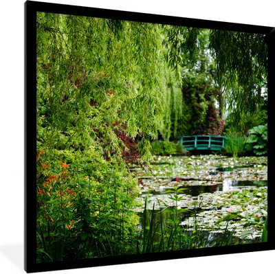 Produktbild von MuchoWow® Gerahmtes Poster Japanische Grünbrücke an einem Sommertag im Garten von Monet in Frankreich 40x40 cm - Poster mit Schwarzem Bilderrahmen Wandposter Rahmen Foto Bilder - Mit Rahmen - Wanddekoration Schlafzimmer