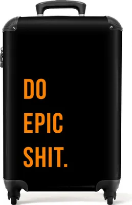 Obrázek produktu pro NoBoringSuitcases.com - Kufr: Do Epic Shit. - Vhodné pro rozměry 55x40x20 cm a 55x35x25 cm - Dárek na cesty - Černý příruční kufr - Kufr na kolečkách pro dospělé - Černá cestovní taška - Cestovní kufr na kolečkách malý - Kufr na kolečkách trolley lightKufr do ruky 55x35x20 cm, 36L,