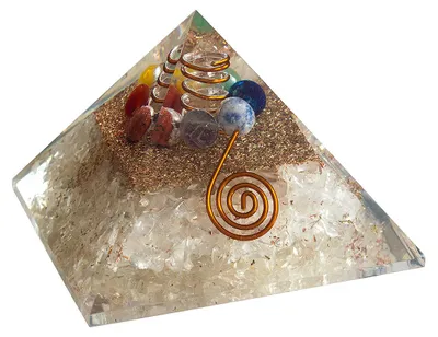 Produktbild von Pyramide Orgonsat Bergkristall 7,5 x 7,5 x 5cm (Kunstharz, Kupfer)