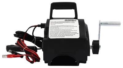 Obrázek produktu pro Elektrický naviják – 12 V loď/přívěs – tažná síla 907 kg – motor 300 W – ocelové lano 9 m – dvojité ovládání – ochrana proti přetížení – černá barva
