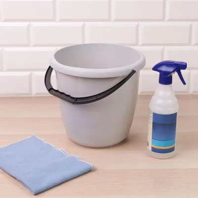 Immagine prodotto di Secchio in plastica Unyqoos® da 10 litri: robusto, resistente alla rottura, ideale per uso domestico e per le pulizie, dotato di manico ergonomico