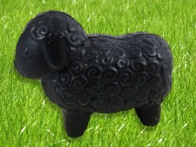 Produktbild von Schafmilchseife Schwarzes Schaf LOTTE groß