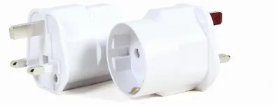 Produktbild von Gembird A-AC-EUFUKM-01 AC-Netzteil  EU-Schuko-Buchse auf UK-Stecker  13 A