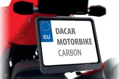 Zdjęcie produktu dla Ramka Tablicy Rejestracyjnej Motocykl/Motocykl Kolor Karbonowy