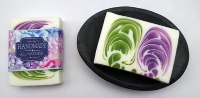 Produktbild von GKA Naturseife Duftseife Brombeere handgemacht Seife mit Ölivenöl handgefertigt mit Banderole Marmor lange anhaltender Duft