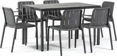 Immagine prodotto di Set da pranzo per esterni con tavolo rettangolare 130×80 cm e 6 sedie con braccioli in polipropilene con fibra di vetro, set di mobili da esterno moderno per giardino, terrazza, dehors, bar e ristorante – Zeno & Ginny – Grigio scuro