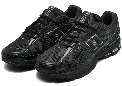 Produktbild von New Balance 1906R Black Metallic Silver - EU 42
