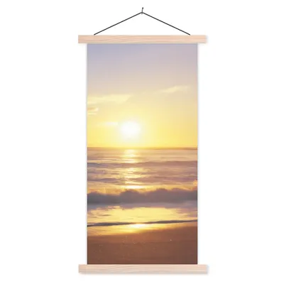 Produktbild von MuchoWow® Textilposter Sonnenuntergang - Strand - Brücke 40x80 cm mit holzfarbenen Rahmen - Wohnzimmer