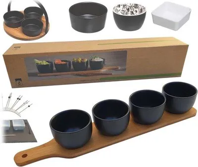 Produktbild von Famanu Snackschalenset auf Holz - elegante Servierschalen für Dips und Snacks