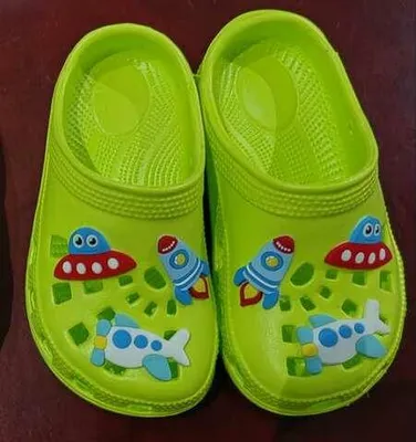 Produktbild von Grüne EVA Clog Badeschuhe & Hausschuhe, leicht, flexibel, wasserabweisend