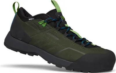 Schwarze und grüne Zustiegsschuhe für Herren von Black Diamond; Modell "Mission Leather Low WP".