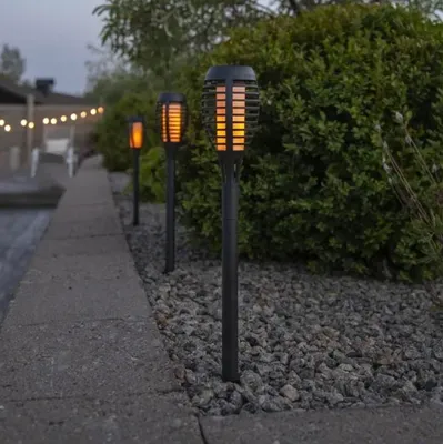 Produktbild von Star Trading Flame Mini LED Solar-Wegeleuchte 39 cm Schwarz