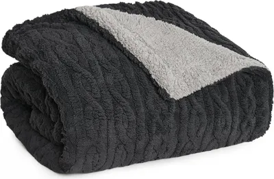 Image de Blumtal Couverture douillette 150x200 cm avec aspect tricot torsadé - couverture polaire avec intérieur sherpa doux Gris/Blanc