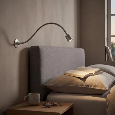 Image de Applique murale LED C4 - 3,5 W, lumière blanc chaud, 146 lm, argentée