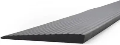 Produktbild von Gummi Türschwellenrampe - 8 mm - 1000 mm - Ohne Klebefläche