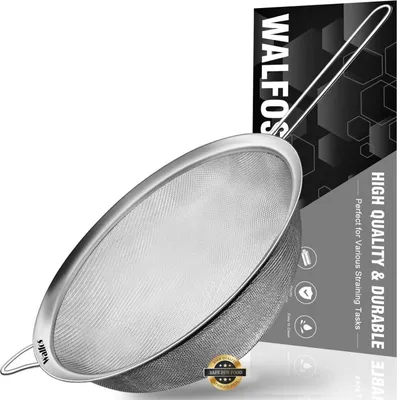 Zdjęcie produktu dla Sito Walfos o drobnych oczkach ze stali nierdzewnej, 24 cm, z długim uchwytem i wzmocnioną ramą