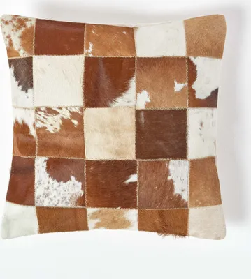 Produktbild von HOMESCAPES Patchwork Kissen Leder 45x45 cm, Fell-Kissen creme-braun kariert