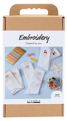 Image de Kit de loisirs créatifs Broderie Chaussettes Blanches