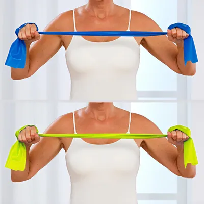 Immagine prodotto di Set da 2 fasce elastiche per fitness, di media resistenza, gialle e blu, ideali per ginnastica e allenamento. Fasce elastiche per fitness, marca Theraband