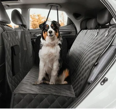 Produktbild von Famanu Hundedecke für Rückbank Auto – Wasserabweisende Autodecke mit Seiten- und Sichtschutz – Kratzfeste Rückbankdecke