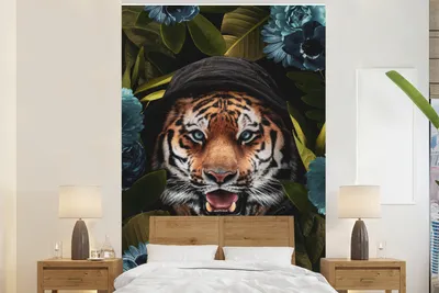Produktbild von MuchoWow® Fototapete für Wohnzimmer oder Schlafzimmer Wandtapete Vinyl Motivtapete Tiger - Blumen - Pflanzen - 200x300 cm - Wanddekorationen