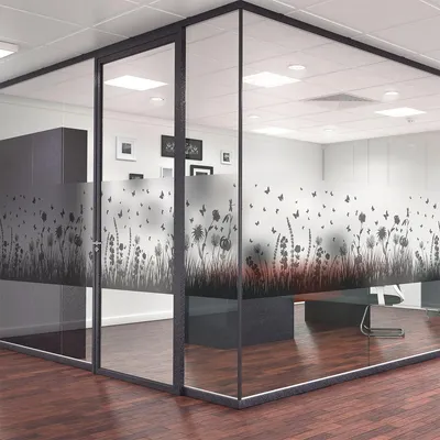 Produktbild von Sichtschutzfolie – Blumen- und Schmetterlingsfeld – Aufkleber für Fenster und Duschtüren – 40 x 200 cm