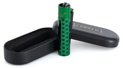Produktbild von Clipper Metall Feuerzeug: Mini Leaves grün / schwarz