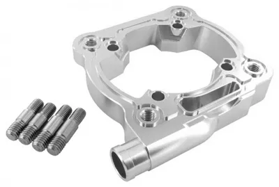 Zdjęcie produktu dla Adapter podstawy cylindra Stage6 R/T 70, wykonany z aluminium, przeznaczony do skuterów Yamaha Aerox 50, produkowanych od roku 1999