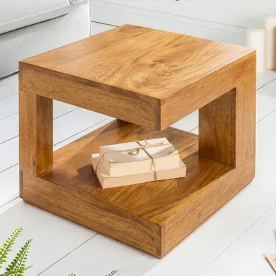Produktbild von riess-ambiente Couchtisch GIANT 45cm braun honey finish massives Mangoholz mit Ablagefach