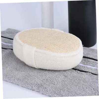 Produktbild von Natürlicher ovaler Luffa-Peeling-Badeschwamm mit doppelseitigem Design und Schlaufe aus Polyester und Baumwolle für Dusche, Bad und Spa zur sanften Tiefenreinigung