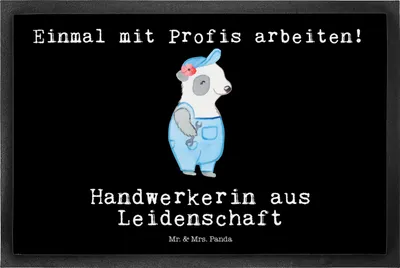 Produktbild von Mr. & Mrs. Panda Gummimatte Handwerkerin Leidenschaft 50 x 75 cm - Schwarz - Geschenk, Schmutzfangmatte, fußmatte, Türmatte, Schmutzmatte, Spruch, Witzig, Werkstatt