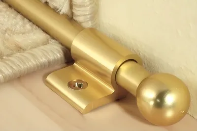 Produktbild von Effector Teppichstangen aus eloxiertem Aluminium - elegante Treppenläuferstange - (2 Endkappen Rund Gold) Stufenteppichstange Stufenleisten deko indoor