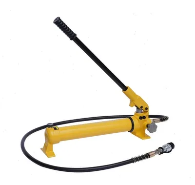 Image de Pompe hydraulique à main - Manuelle - Débit de 700 cm³ - Tuyau de 1,8 m - Raccord ZG3/8 - Fonte lourde - Pour cric/vérin/presse - Jaune