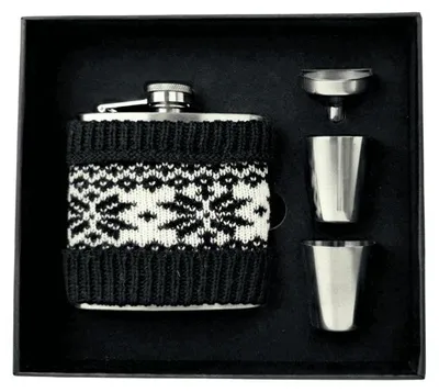 Produktbild von Flachmann Set Edelstahl mit Stoffhülle Schwarz, 6oz (ca. 180ml)