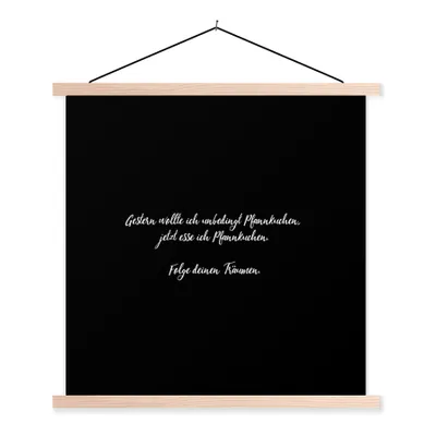 Produktbild von MuchoWow® Textilposter Sprichwörter - Pfannkuchenliebhaber - Folge deinen Träumen - Zitate - Essen 40x40 cm mit holzfarbenen Rahmen - Posterleiste