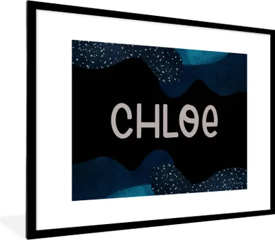 Produktbild von MuchoWow® Gerahmtes Poster Chloe - Pastell - Mädchen 80x60 cm - Poster mit Schwarzem Bilderrahmen Wandposter Rahmen Foto Bilder - Schlafzimmer-Dekorationen - Fotoposter