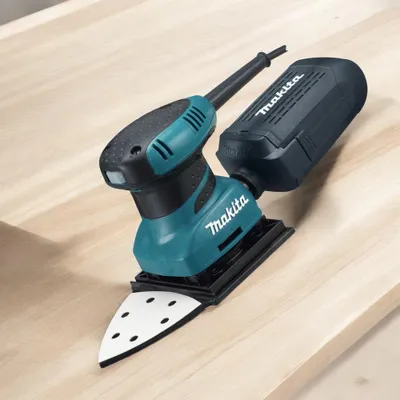Image de Ponceuse orbitale 200 W pour les zones difficiles d'accès BO4565 Makita 200 watts