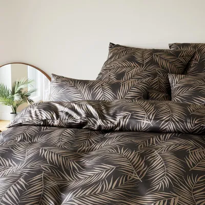 Produktbild von elegante Mako-Satin Bettwäsche-Garnitur Maison Leaves Farbe Basalt Größe 155x220+80x80